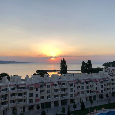 וארנה East From Paradise Apartment מראה חיצוני תמונה