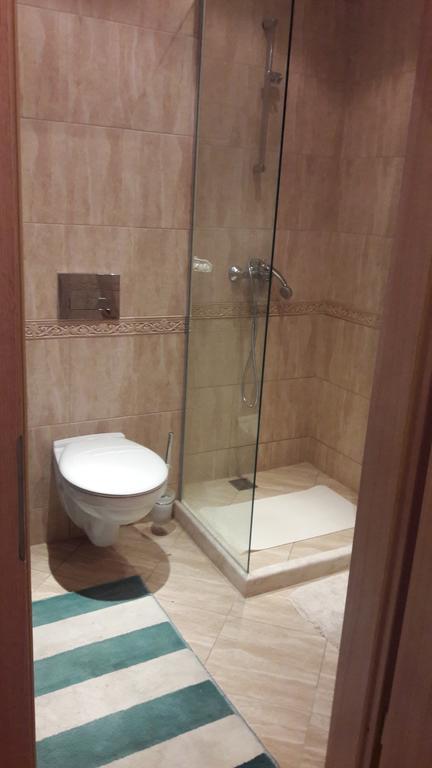 וארנה East From Paradise Apartment מראה חיצוני תמונה